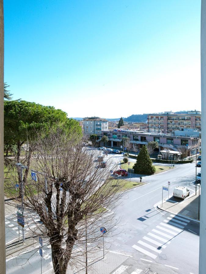 Hotel Alcide Poggibonsi Exterior foto